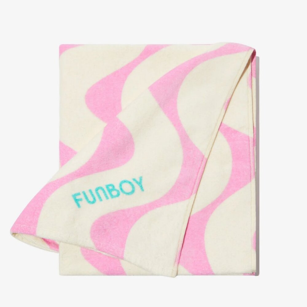 FUNBOY Poolside Leisure Club Beach Towel NWT Pink and White Fun Stripes Pool